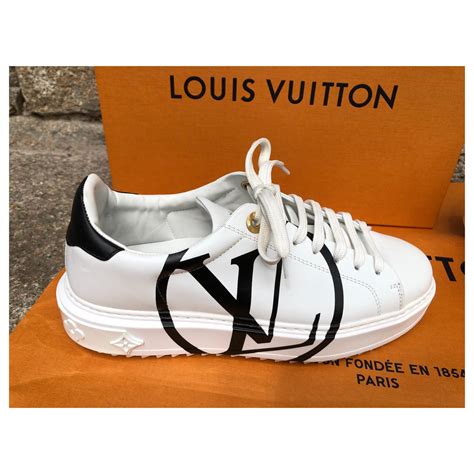 sneakers louis vuitton femme blanche|louis vuitton sneakers women sale.